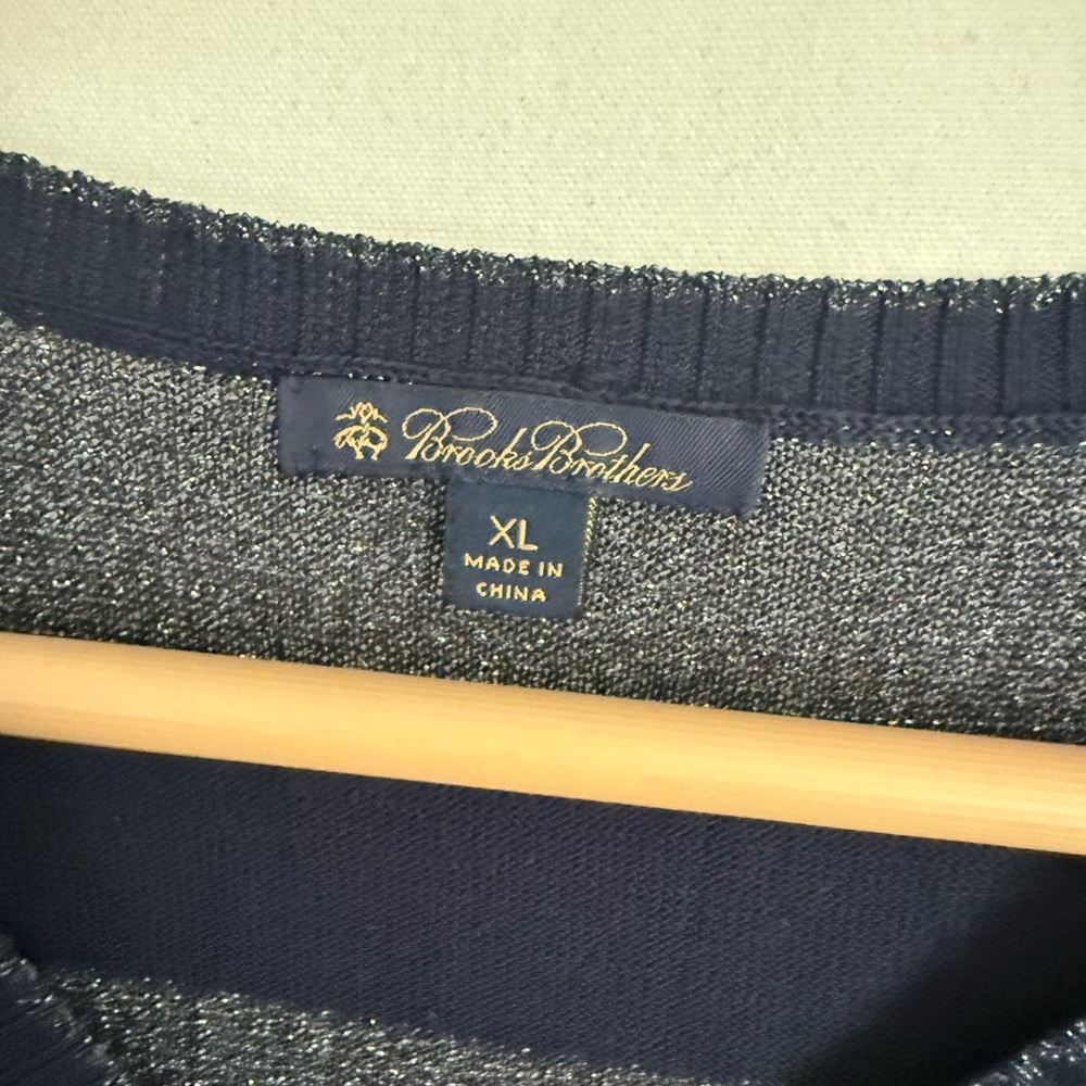 Brooks Brothers Navy Blue And Silver Short Sleeve Top - Picture 9 of 11